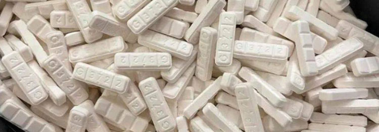 white xanax bar